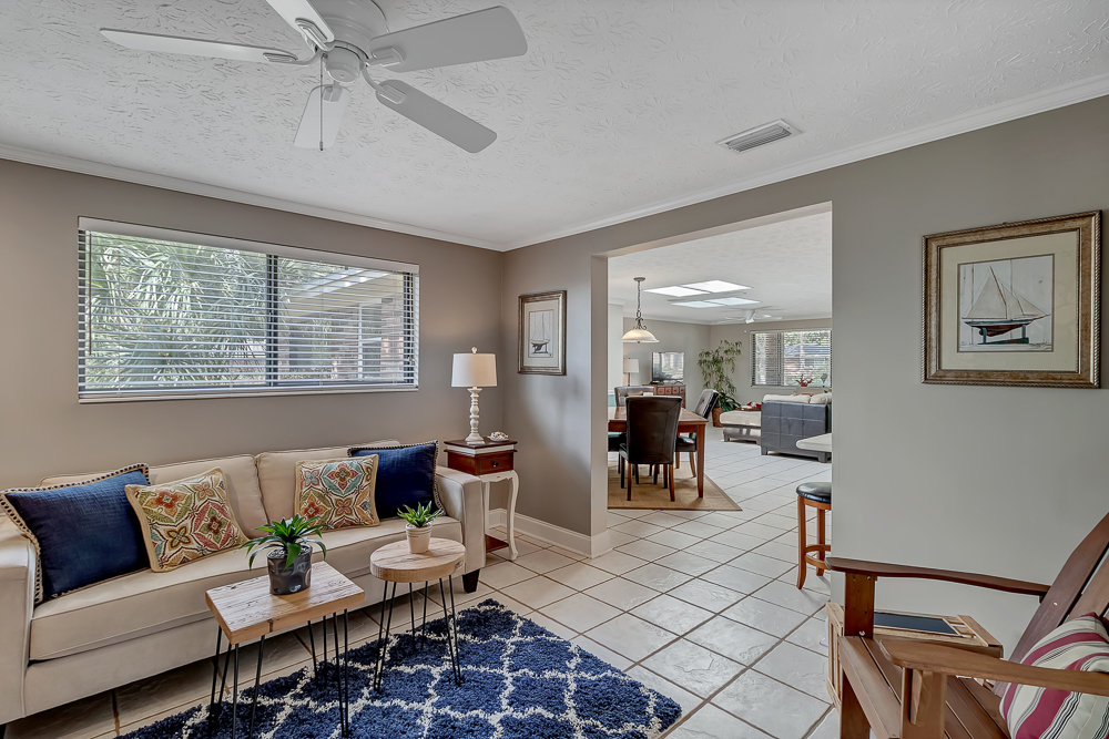 Shady Oaks - Breezy retreat w patio & beach access | Photo 17