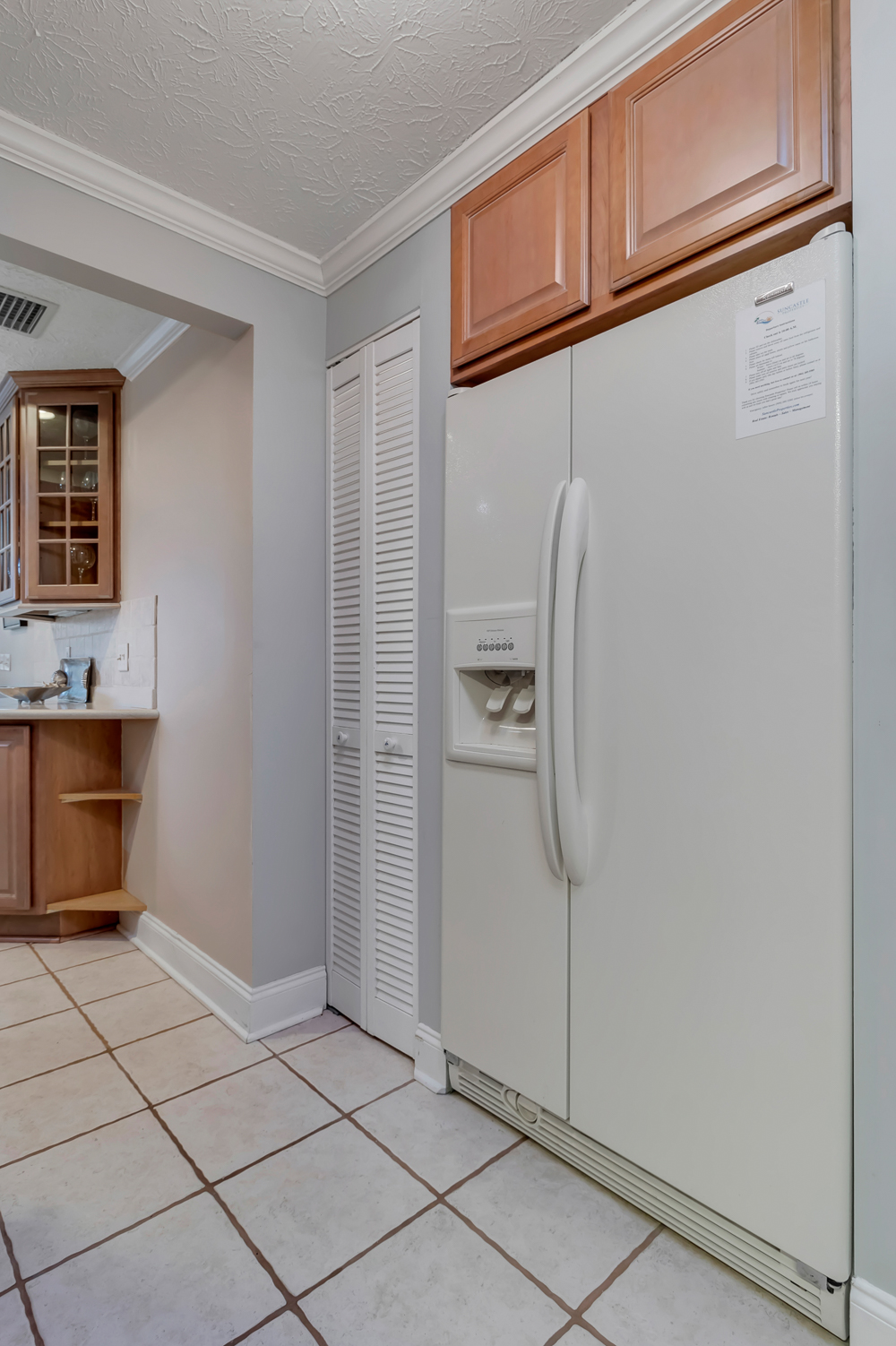 Shady Oaks - Breezy retreat w patio & beach access | Photo 15