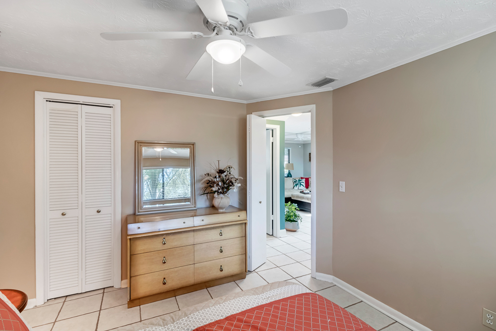 Shady Oaks - Breezy retreat w patio & beach access | Photo 24