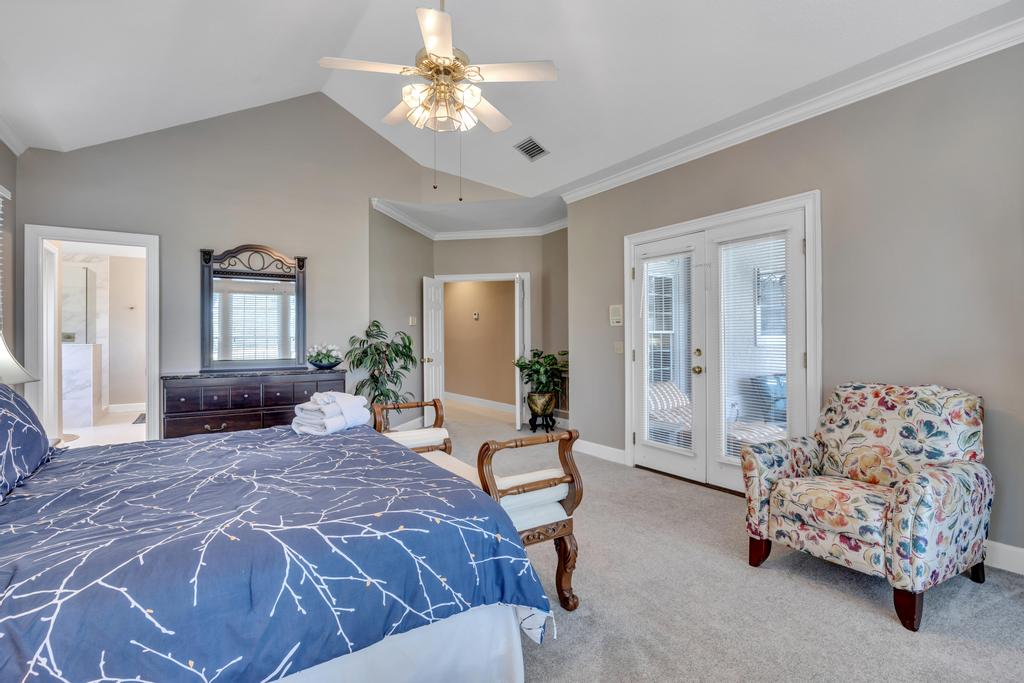 Club Views - Pet-friendly 5BR w/ pool & BBQ patio | Photo 20