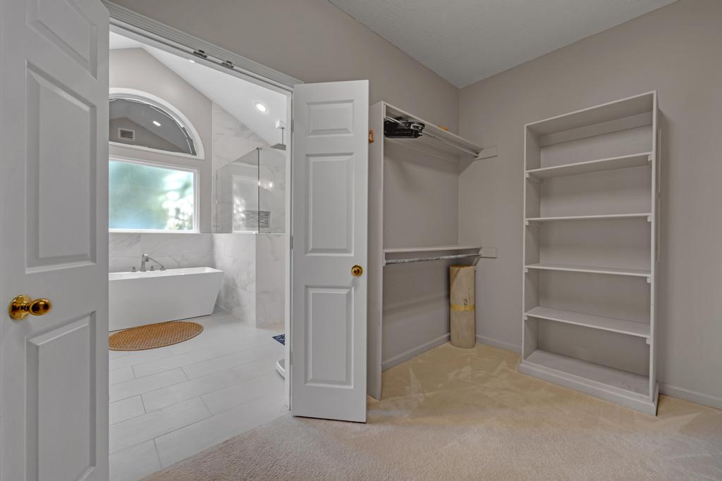 Club Views - Pet-friendly 5BR w/ pool & BBQ patio | Photo 26