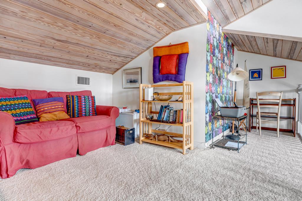 Fishermans Recess - 3BR condo w lake views & lanai | Photo 17