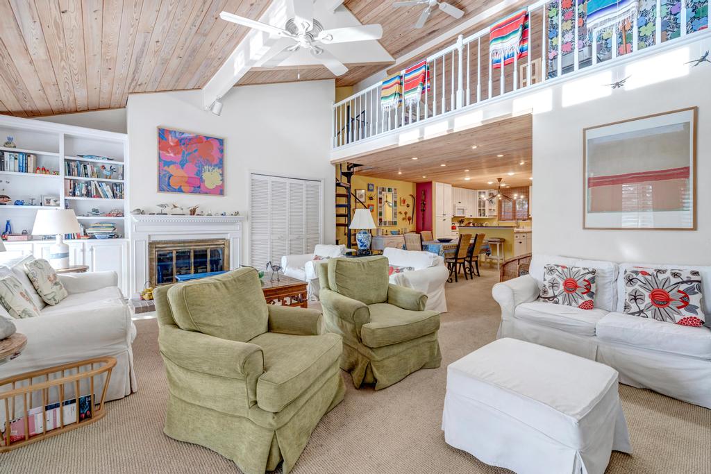 Fishermans Recess - 3BR condo w lake views & lanai | Photo 10