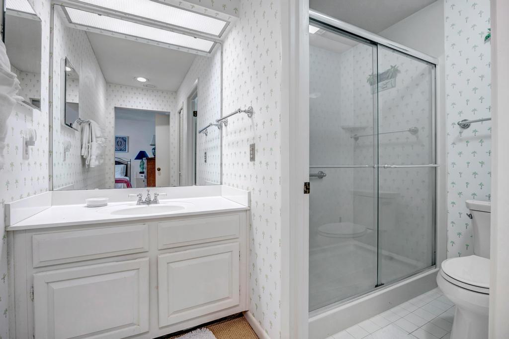 Fishermans Recess - 3BR condo w lake views & lanai | Photo 27