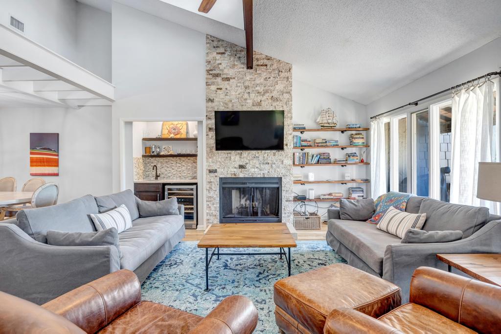 Beach-2-Green - 3BR condo w/ golf views & pool | Photo 13