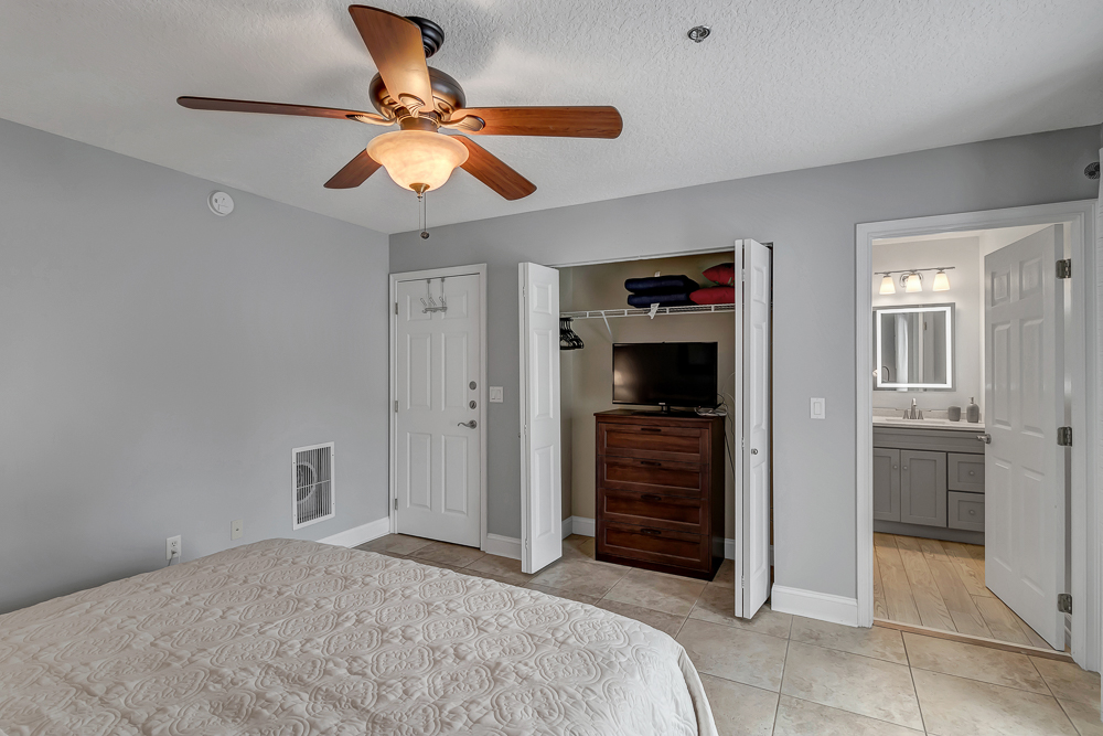 Toes in the Sand - Deck & King Bed | Photo 8