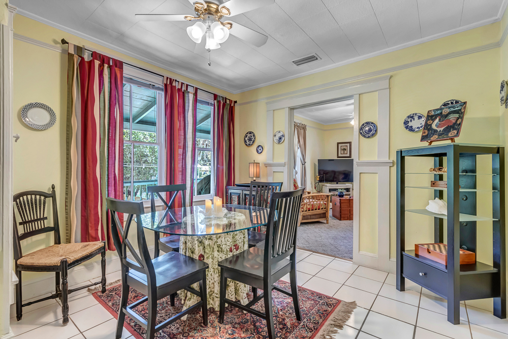 Carriage House - 3BR Vintage Stay w/ Garden Views | Photo 19