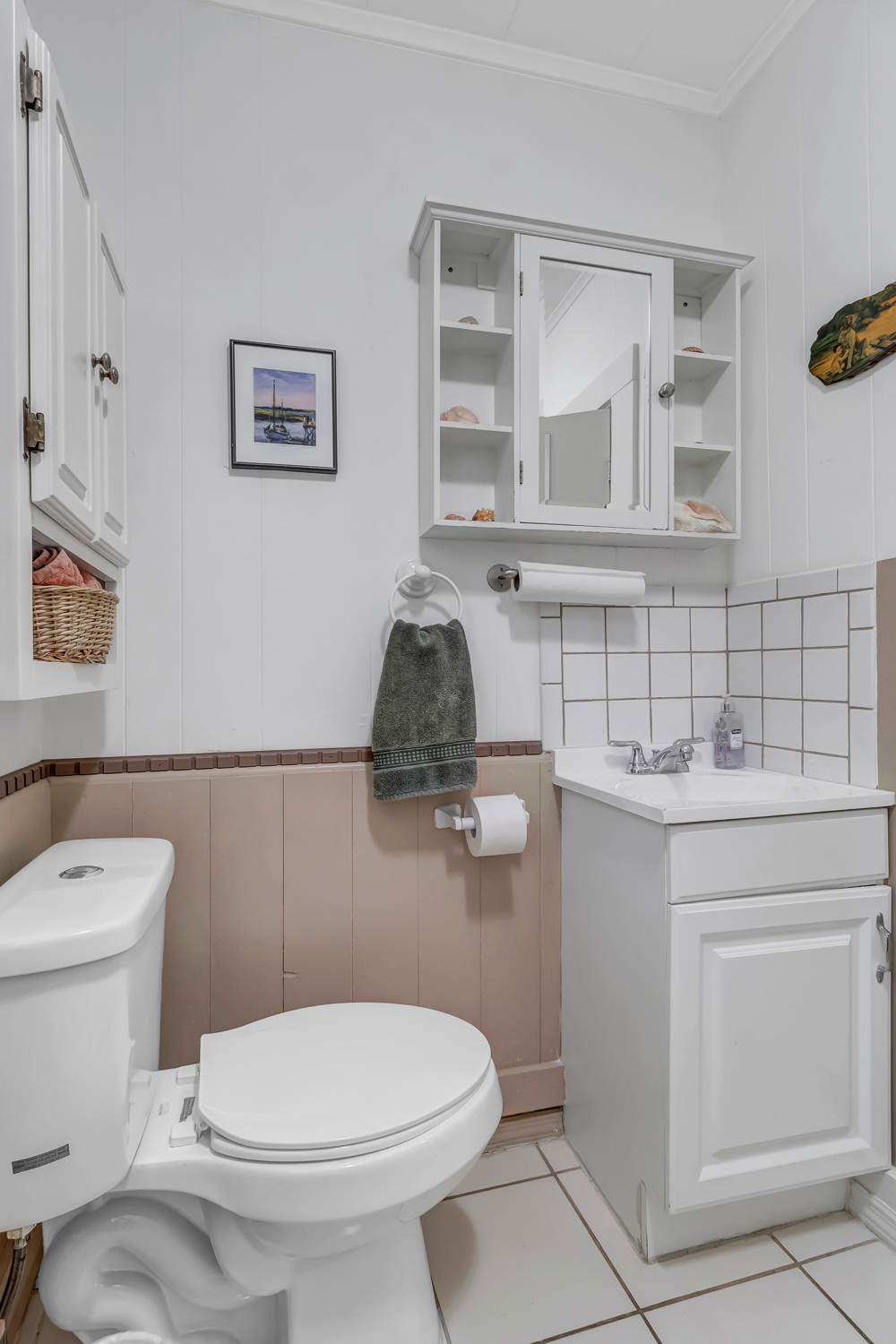 Carriage House - 3BR Vintage Stay w/ Garden Views | Photo 26