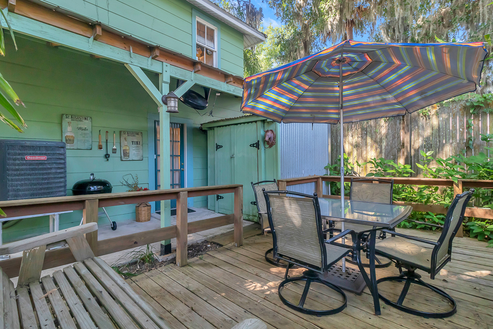 Carriage House - 3BR Vintage Stay w/ Garden Views | Photo 30