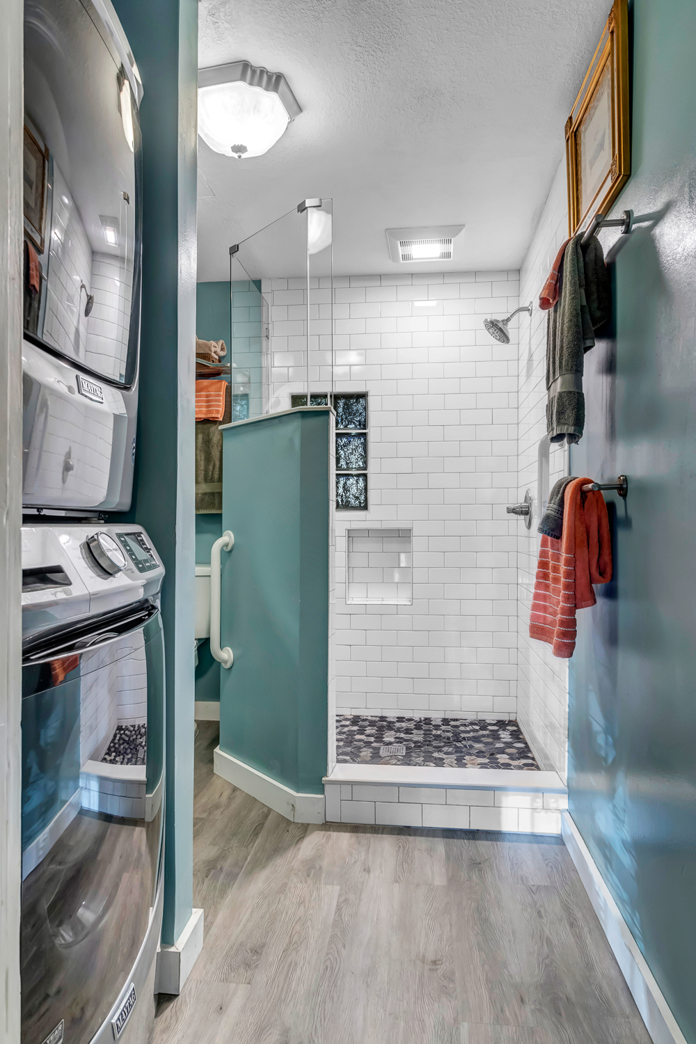 Carriage House - 3BR Vintage Stay w/ Garden Views | Photo 17