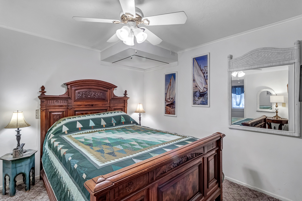 Carriage House - 3BR Vintage Stay w/ Garden Views | Photo 5