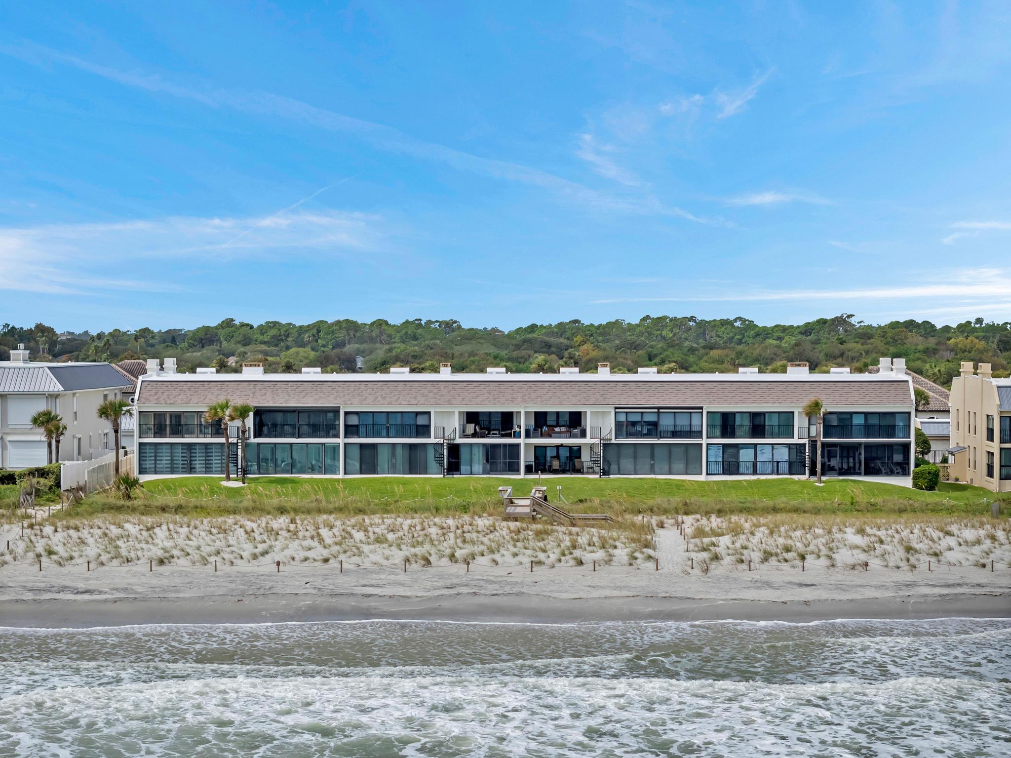 Wellness Retreat - Oceanfront condo w beach access | Photo 26