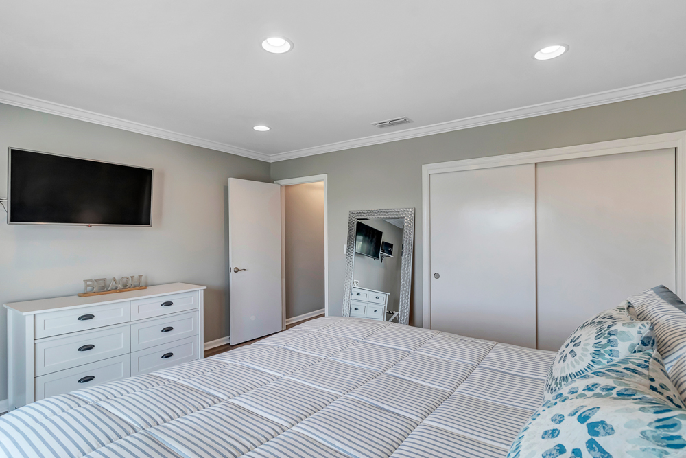 Wellness Retreat - Oceanfront condo w beach access | Photo 14