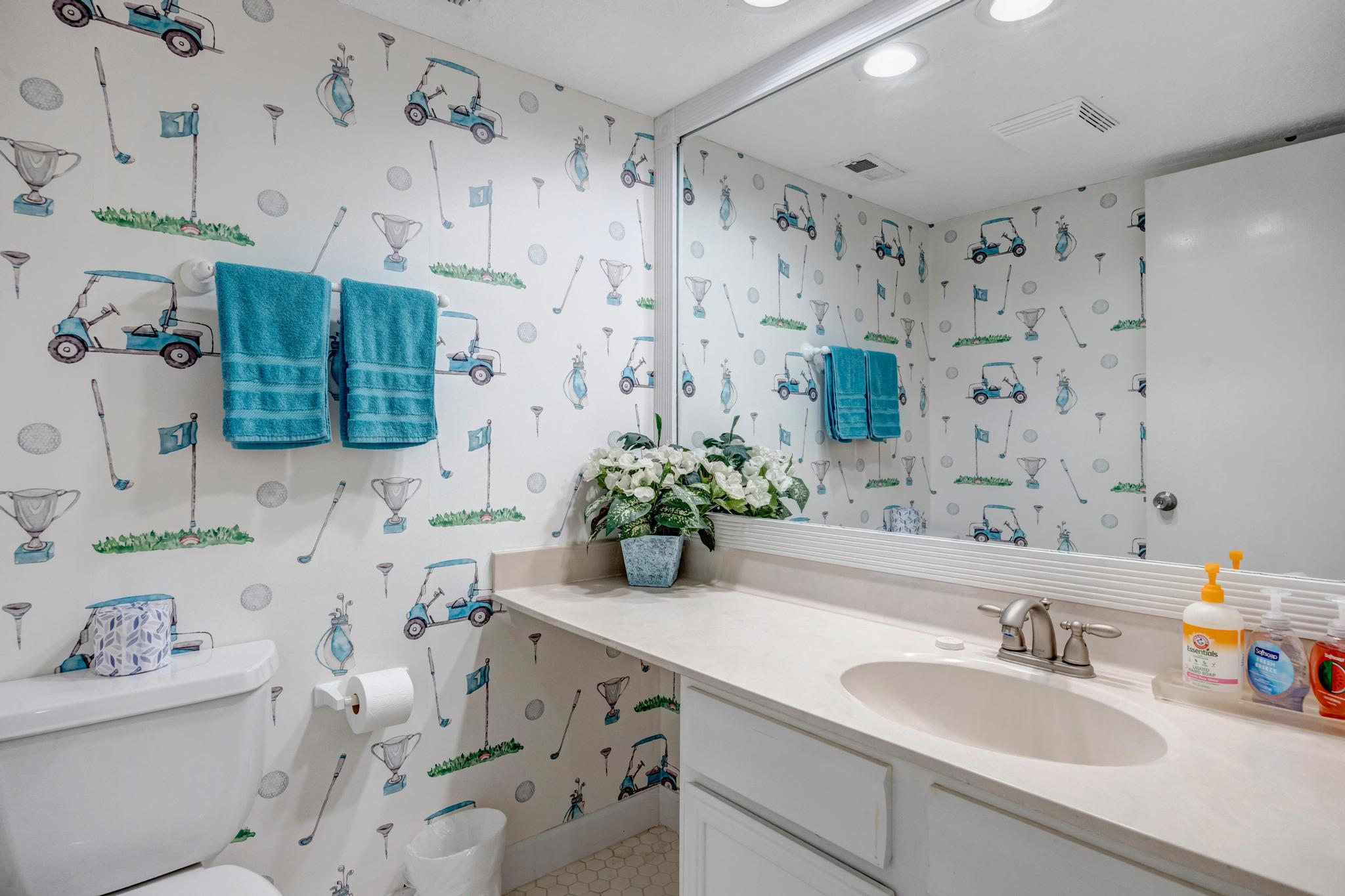 Beachy Vibes - 2BR w lake views & screened sunroom | Photo 17