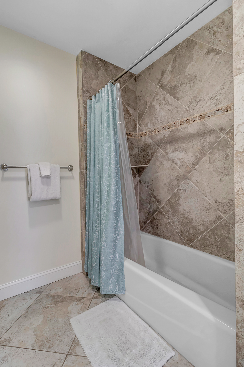 Endless Summers - Golf-view condo w/ beach access | Photo 24