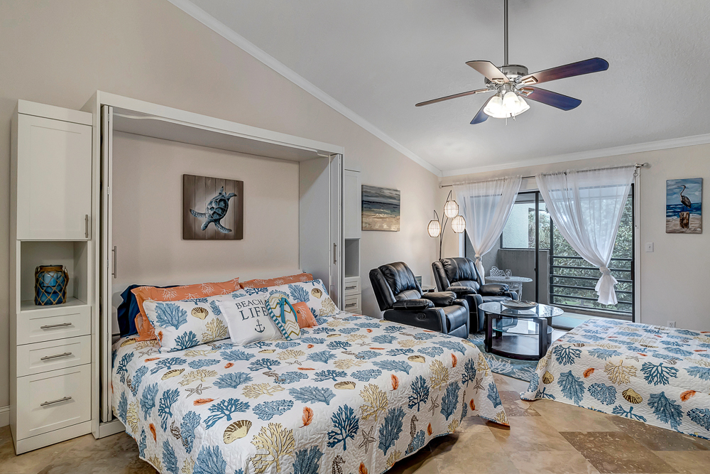 Fun in the Sun - Coastal studio w/ pool access | Photo 14