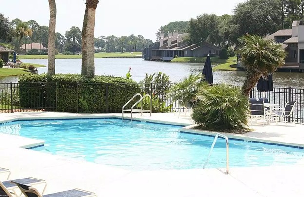 Fun in the Sun - Coastal studio w/ pool access | Photo 24