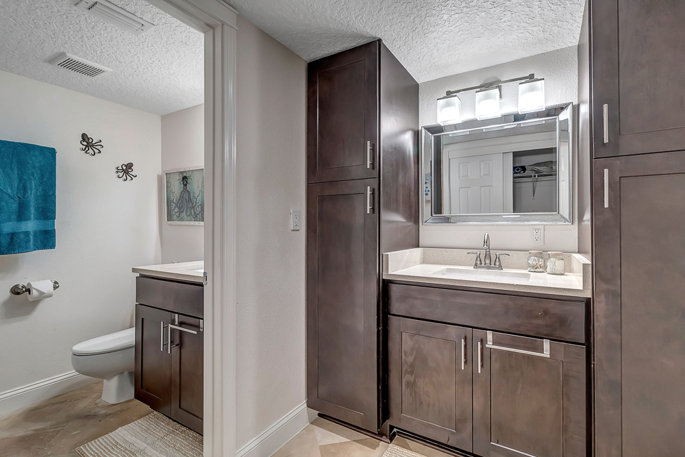 Fun in the Sun - Coastal studio w/ pool access | Photo 17