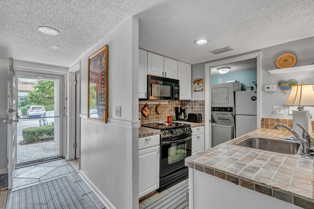 Cozy Beachside Villa | Photo 19