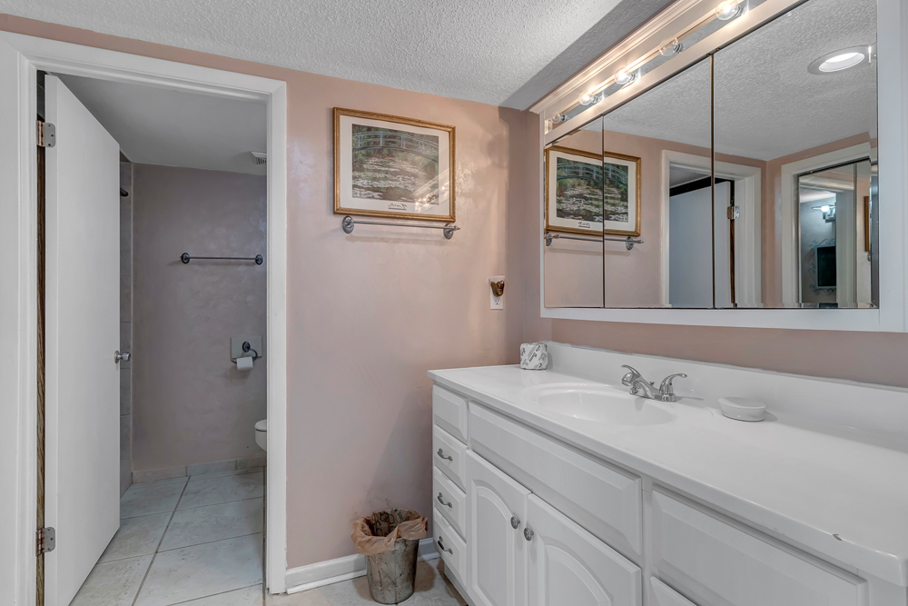 Cozy Beachside Villa | Photo 16