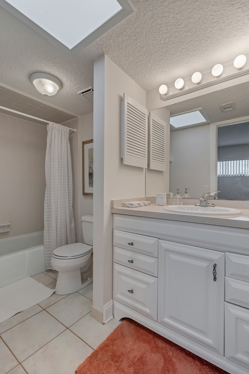 Shore Line Views - Beachfront 2BR Escape w Balcony | Photo 20