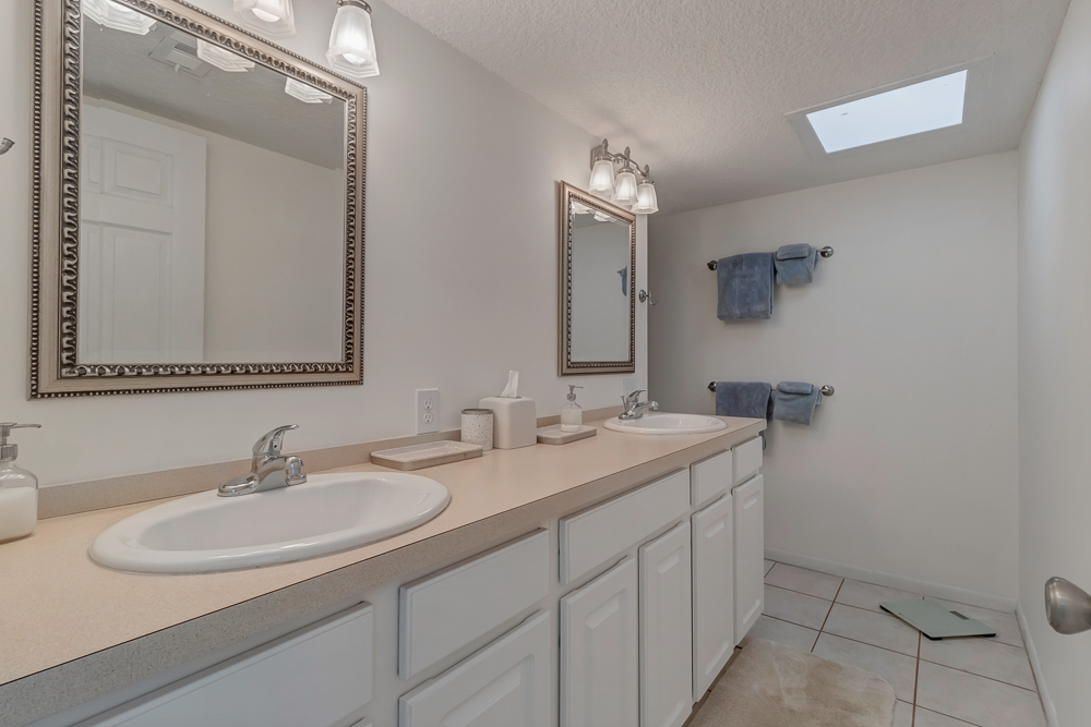 Shore Line Views - Beachfront 2BR Escape w Balcony | Photo 17