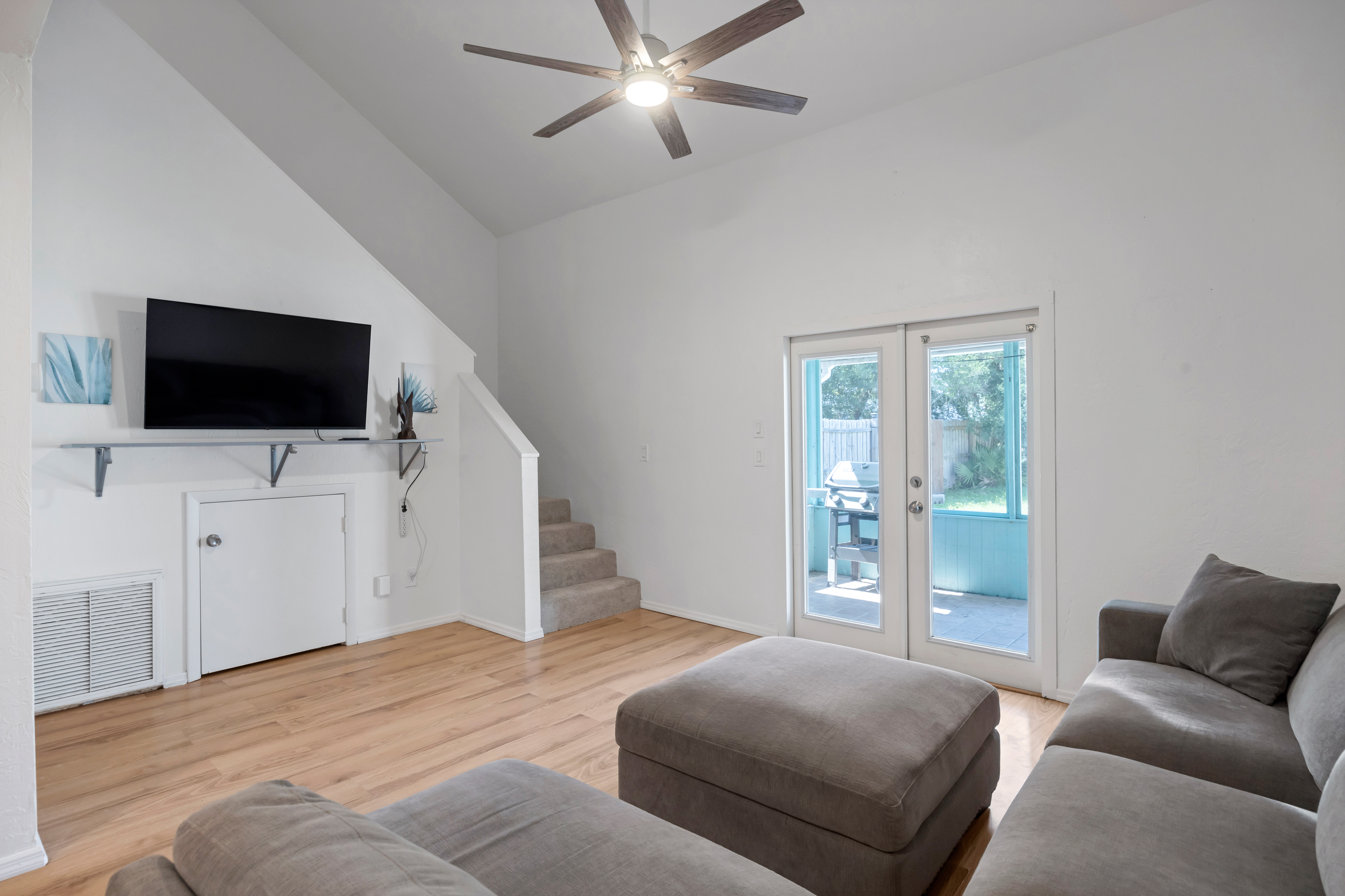 Seagate Escape - 2 BR condo w. Beach Access | Photo 13