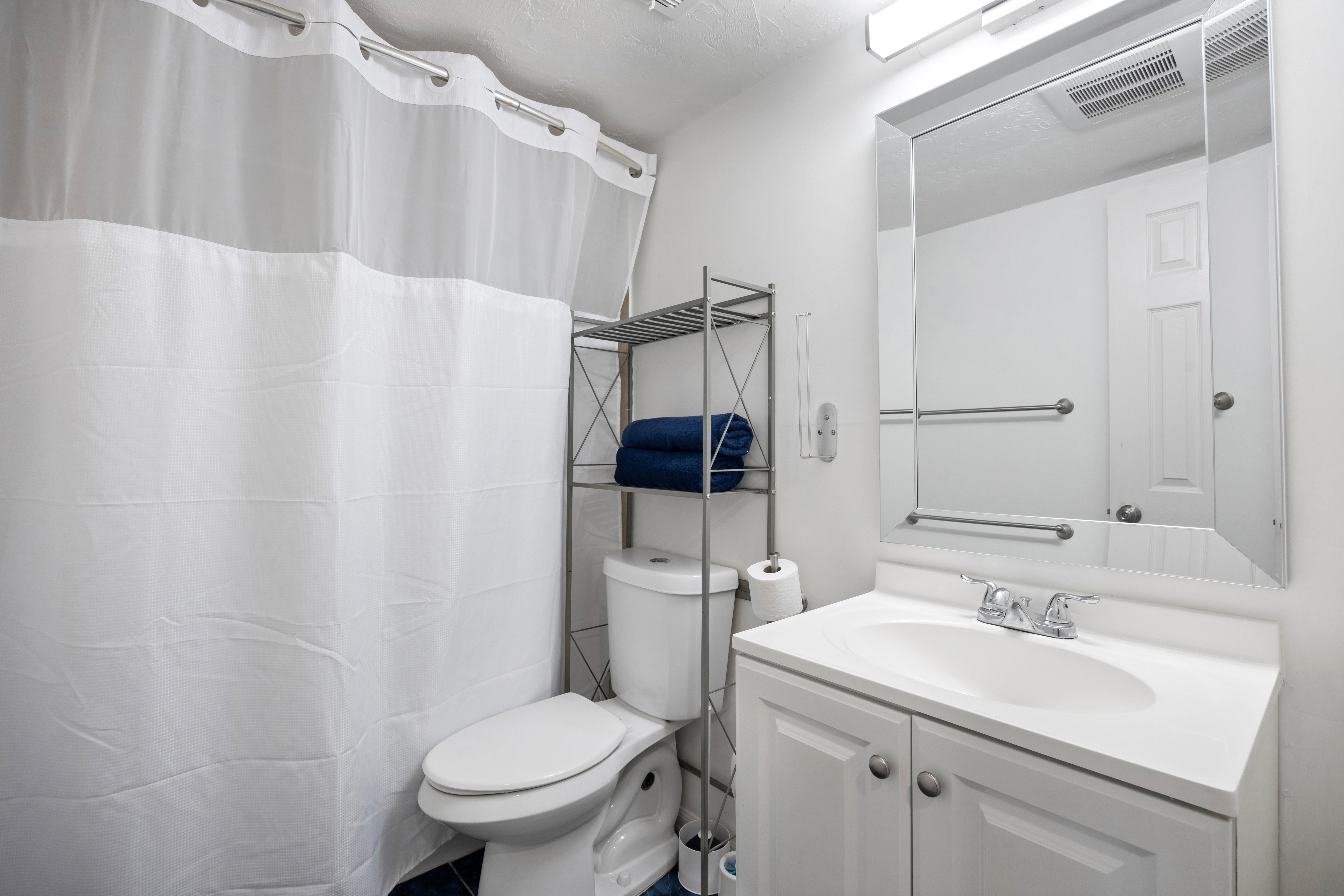 Seagate Escape - 2 BR condo w. Beach Access | Photo 19