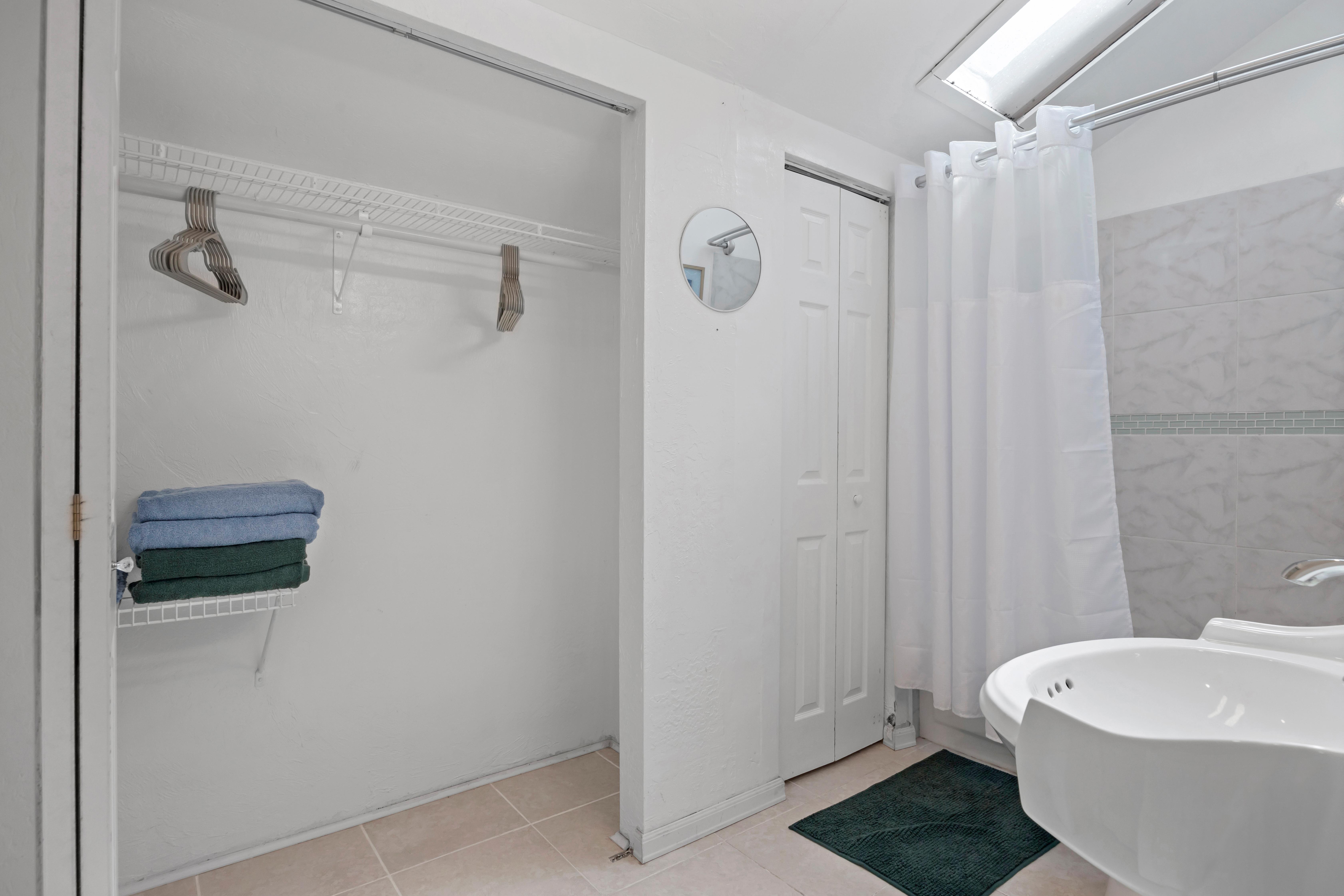 Seagate Escape - 2 BR condo w. Beach Access | Photo 23