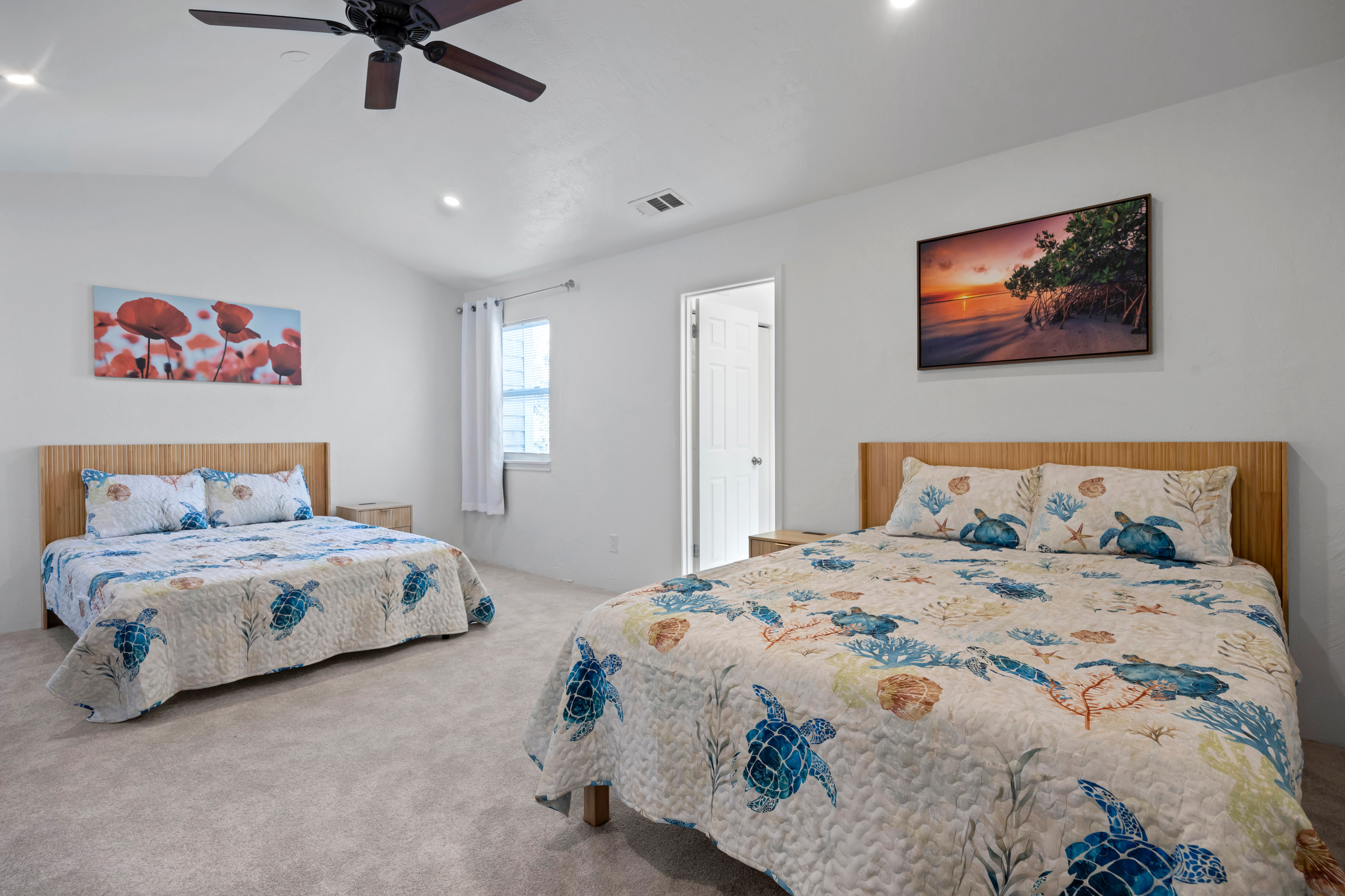 Seagate Escape - 2 BR condo w. Beach Access | Photo 22