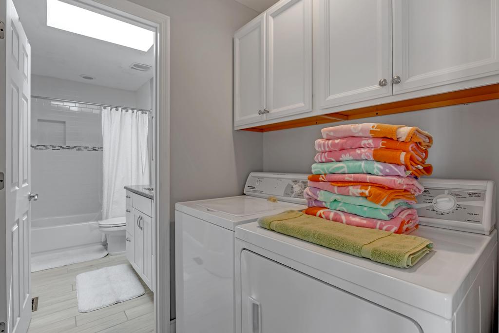 Second Wind - Chic 5BR home w pool & balcony views | Photo 27