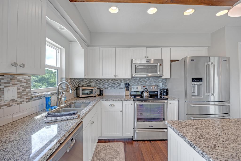 Second Wind - Chic 5BR home w pool & balcony views | Photo 12