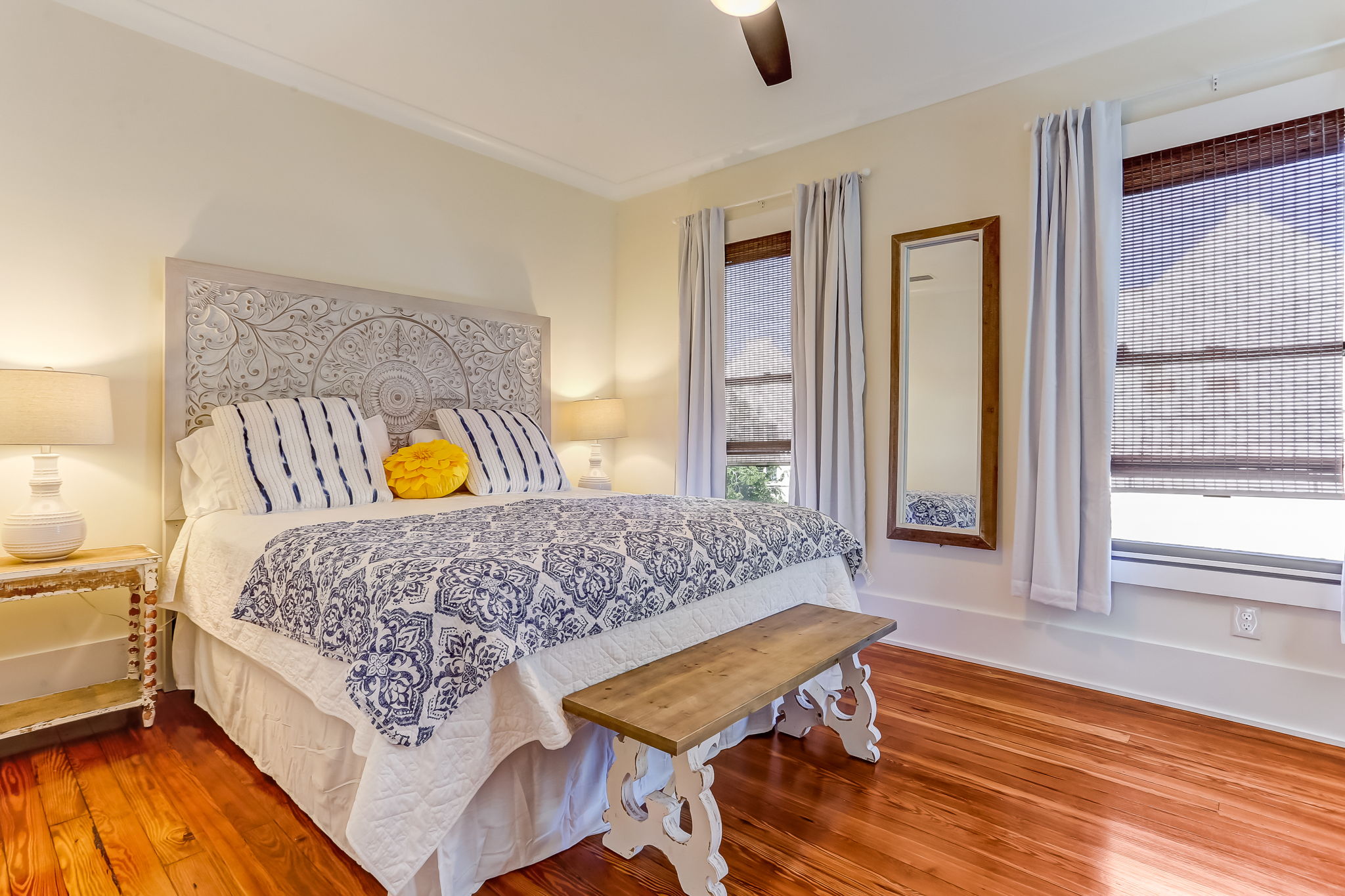 Plaza Alta on King - Downtown flat w veranda views | Photo 30