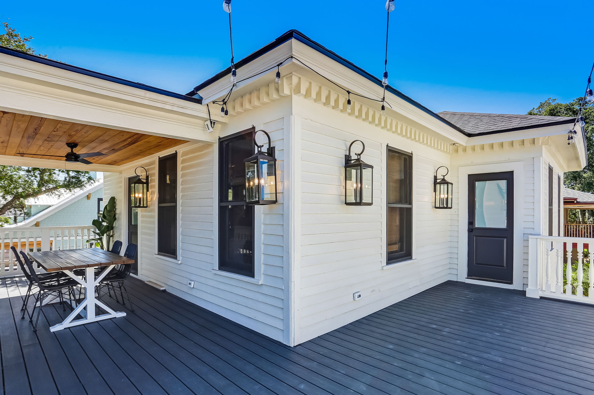 Plaza Alta on King - Downtown flat w veranda views | Photo 3