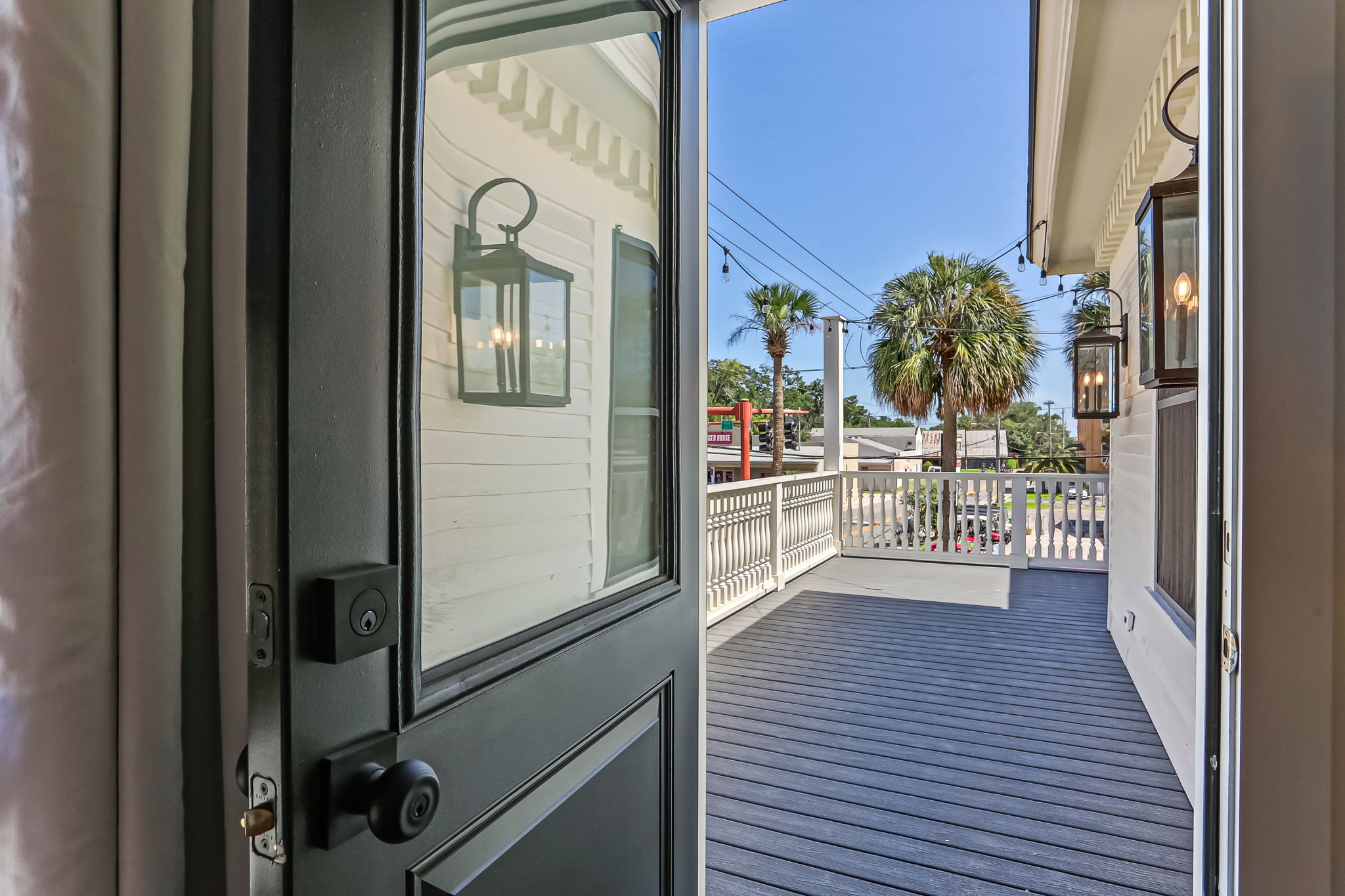 Plaza Alta on King - Downtown flat w veranda views | Photo 16