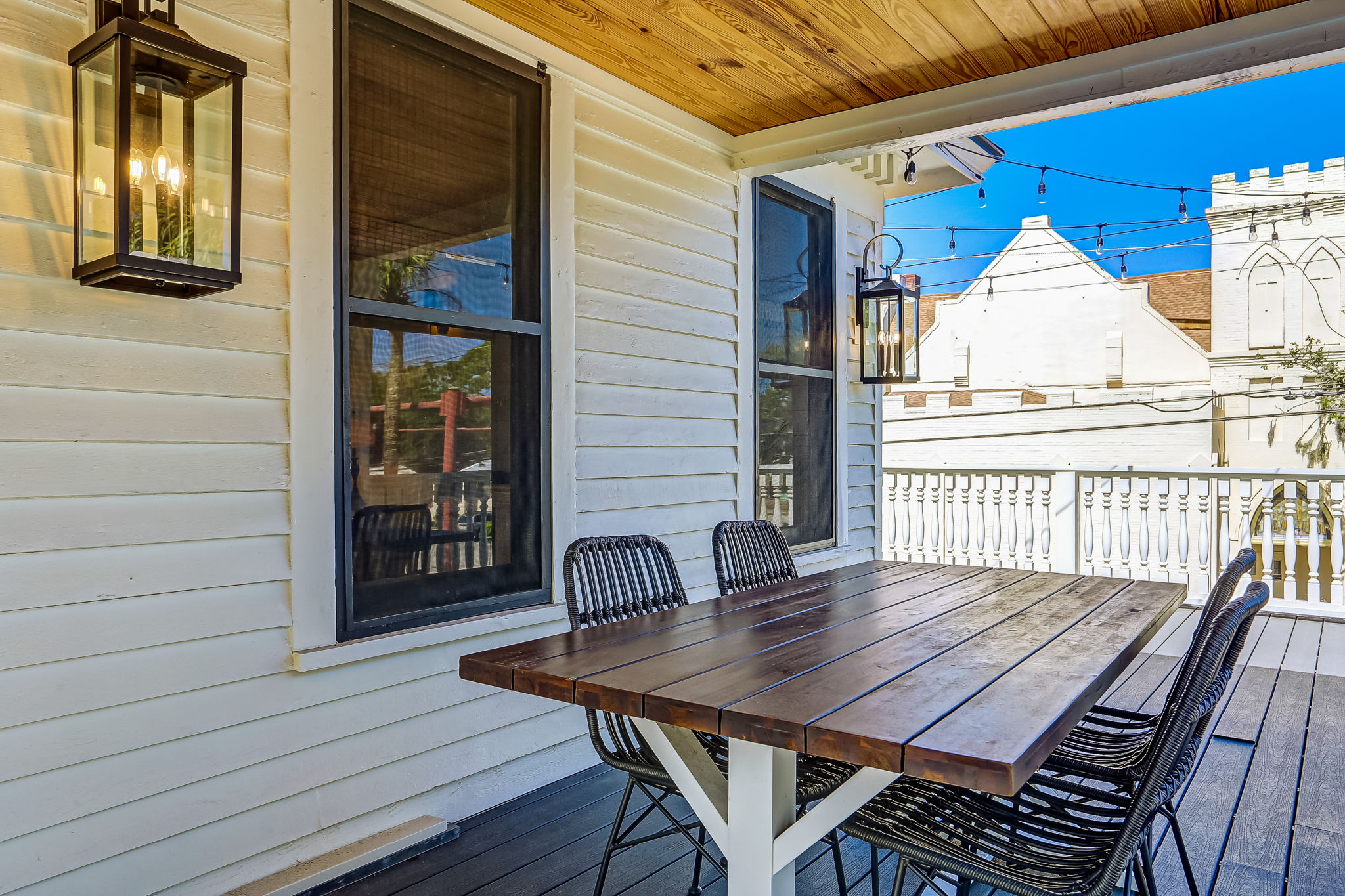 Plaza Alta on King - Downtown flat w veranda views | Photo 18