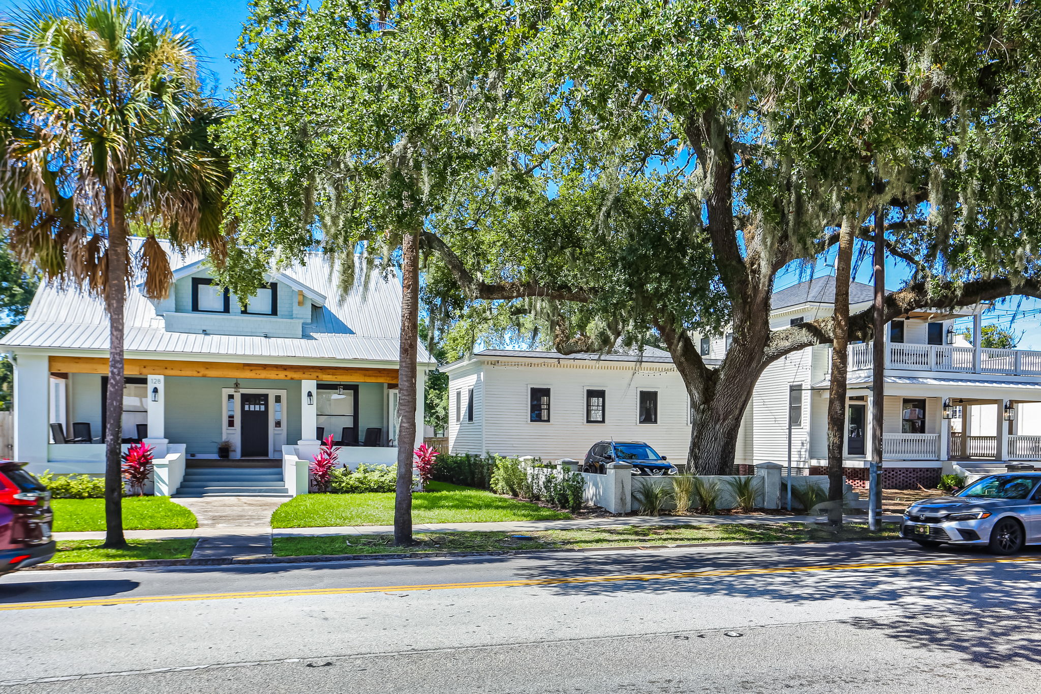 Plaza Alta on King - Downtown flat w veranda views | Photo 40