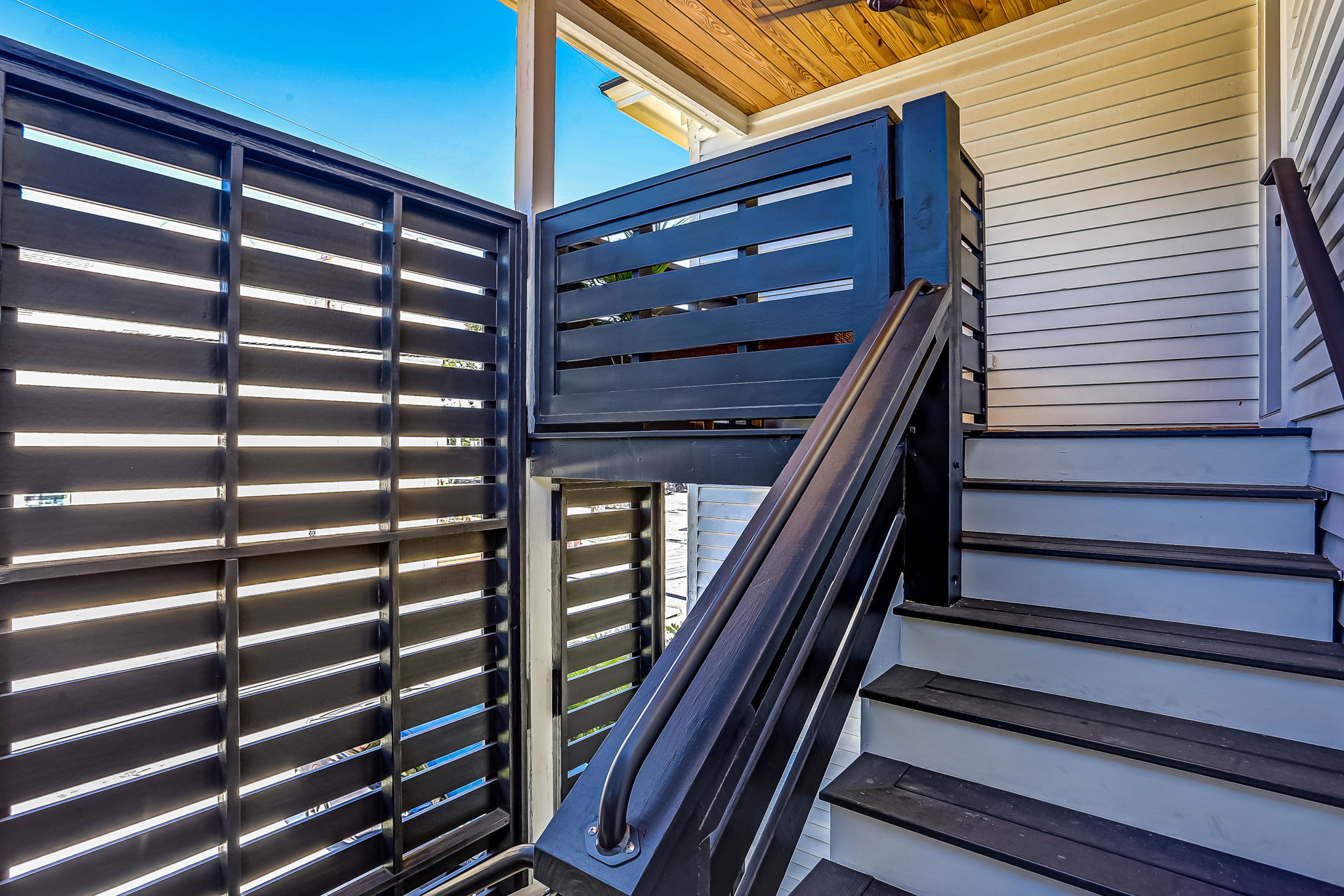 Plaza Alta on King - Downtown flat w veranda views | Photo 9