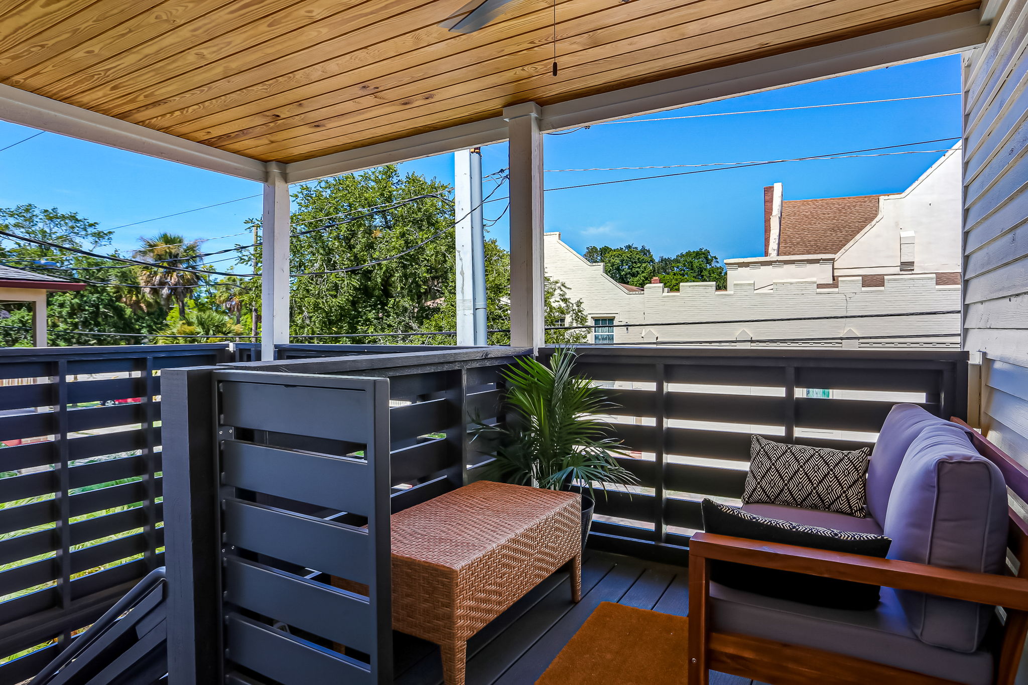 Plaza Alta on King - Downtown flat w veranda views | Photo 5