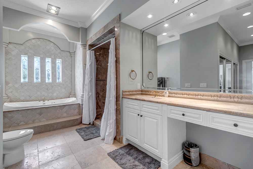 2nd Primary Bedroom Bath