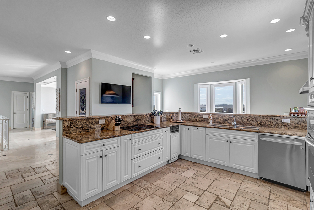 Tuscan Sunrise - Theater & Game Room | Photo 44