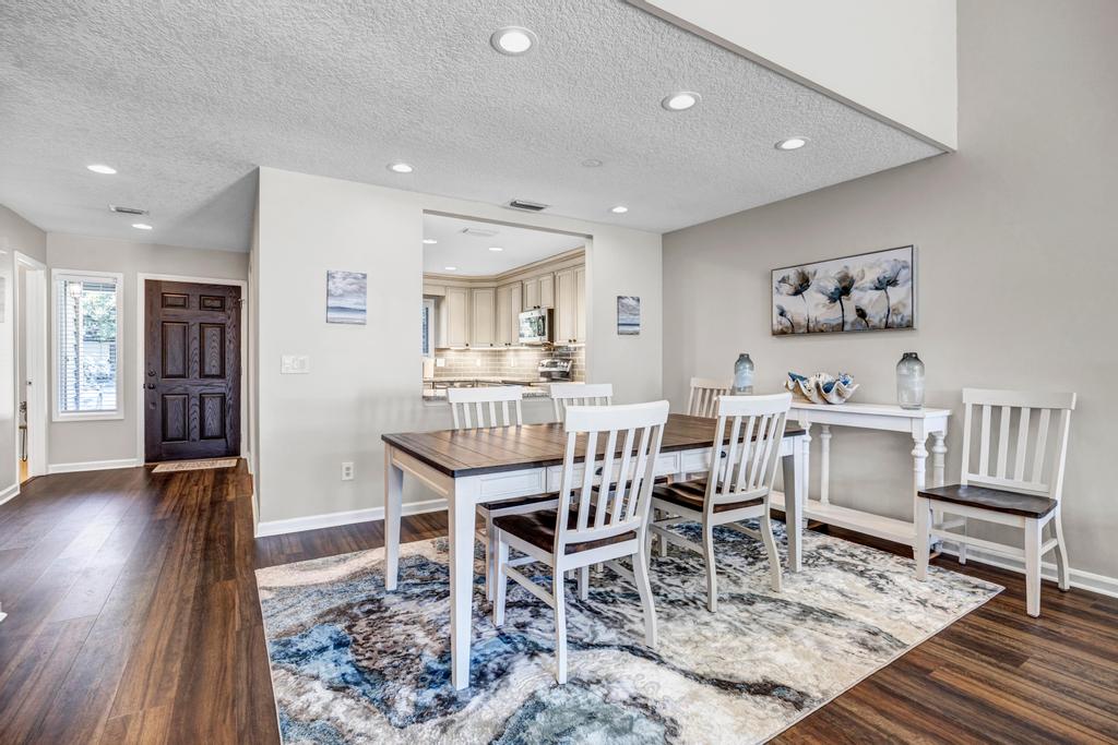 Sawgrass Serenity - Luxury retreat w pool & patio | Photo 5