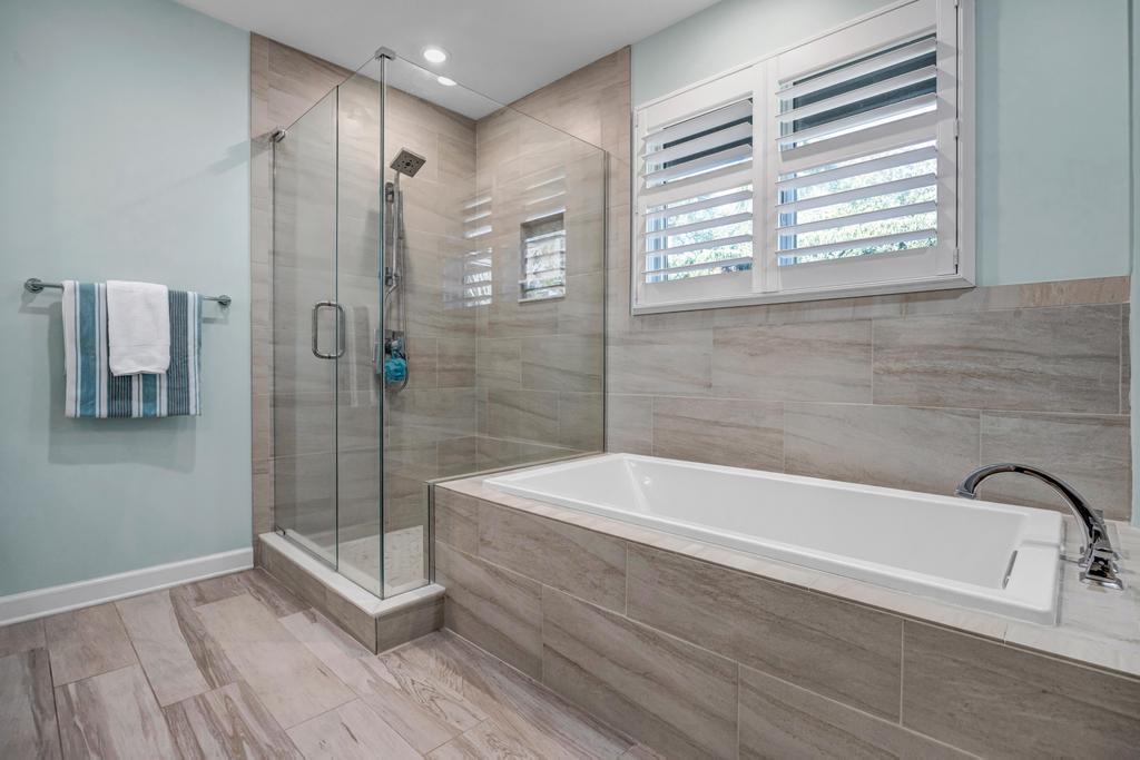 Sawgrass Serenity - Luxury retreat w pool & patio | Photo 29