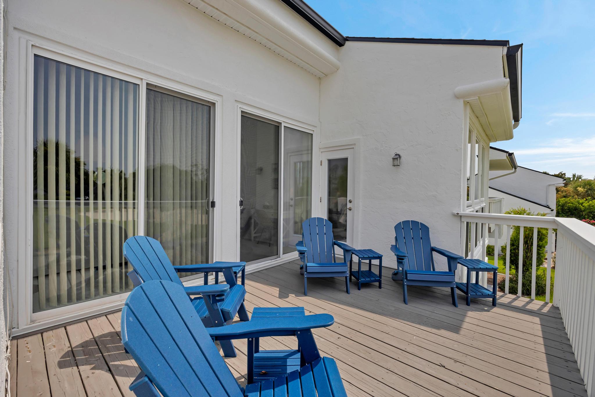Fairway Breeze - Coastal retreat w/ pool access | Photo 5