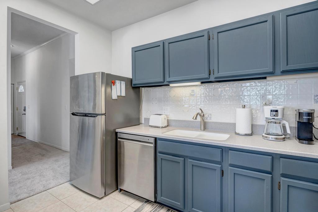 Fairway Breeze - Coastal retreat w/ pool access | Photo 20