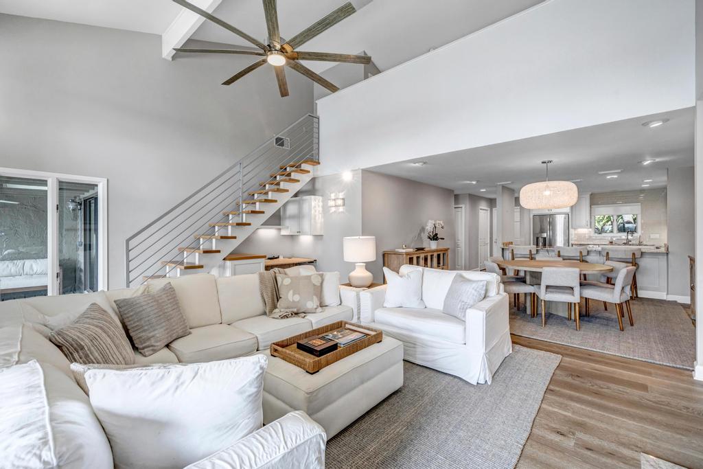 Lakeshore Luxury - Sunny condo near beach w deck | Photo 19