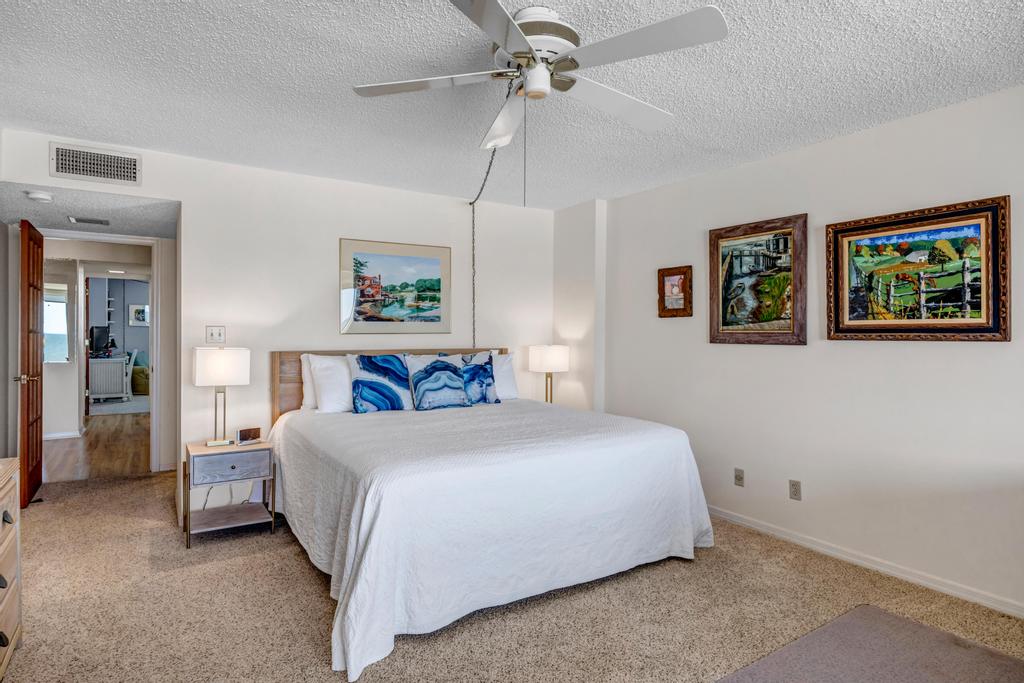 Crescent Breeze - Oceanfront condo w/ lanai & pool | Photo 23