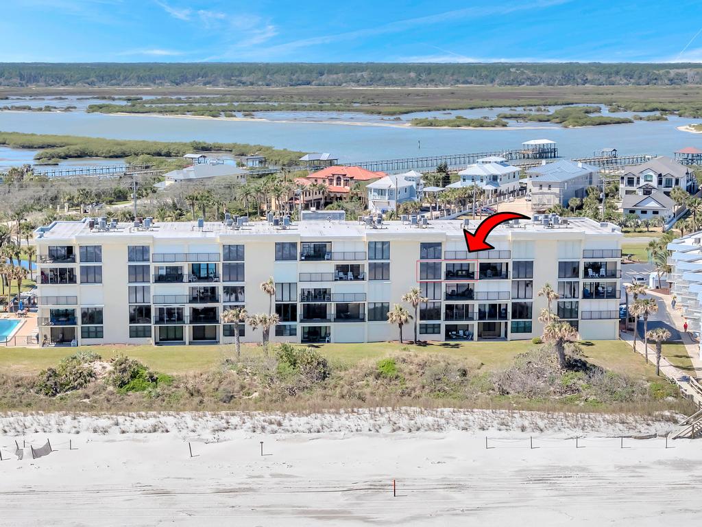 Crescent Breeze - Oceanfront condo w/ lanai & pool | Photo 36