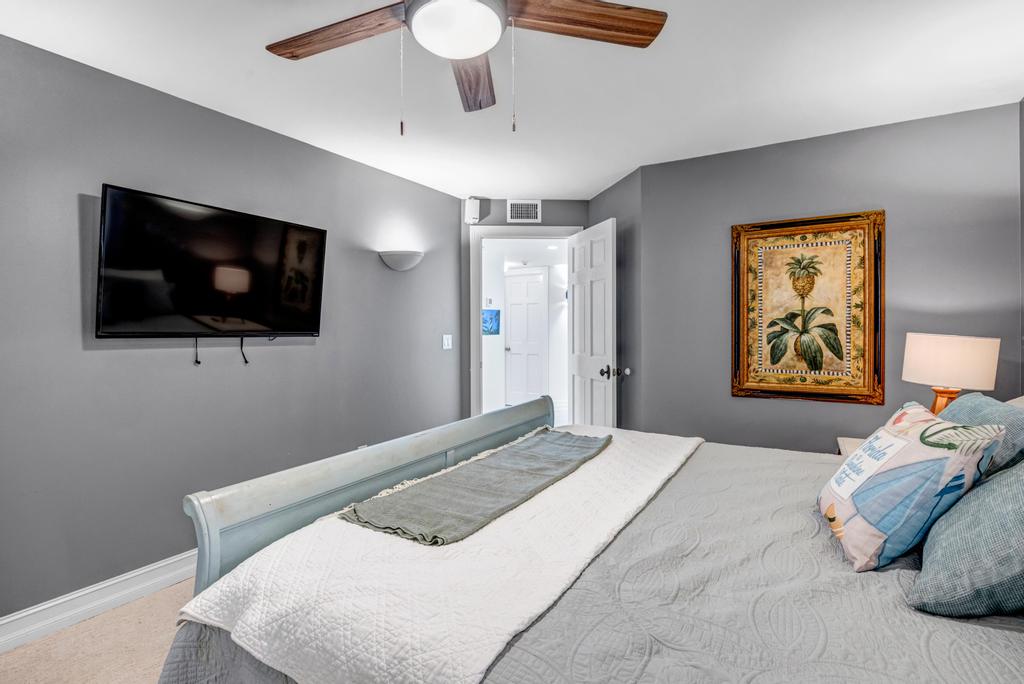 Sea Haven - Oceanfront home w/ pvt beach & deck | Photo 9