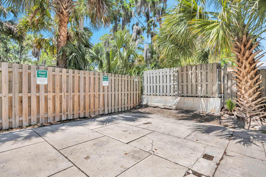 Cordova Palms A - Duplex by Castillo | Photo 24